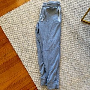 American Eagle Joggers L Grey